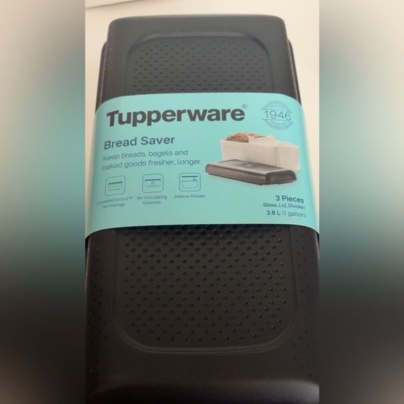 Tupperware Bread Saver Black and White - Picture 3 of 3